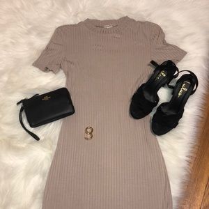 Medium Beige body tight dress